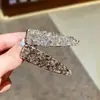 Pinza Triangular para el Cabello de Alta Gama con Diamantes Completos, Exquisita y Dulce, Estilo Coreano, para Mujeres, Pasador Brillante de Diamantes Elegante y Lujoso para el Flequillo