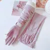 Mangas de protección solar de verano Guantes de mano extendidos de tela de seda helada para mujer Seda helada delgada transpirable antideslizantes holgados al por mayor
