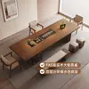 Conjunto de mesa de chá e cadeiras grandes em madeira maciça, adequado para uso doméstico, com design de tampo em pedra, luxo leve estilo italiano e uma mesa de chá moderna estilo ilha para o escritório.