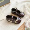 Zapatos de Princesa de Moda para Bebé Estilo Nuevo Zapatos Individuales con Lazo, Zapatos de Cuero Sencillos de Primavera para Niñas Boca Baja 2026