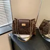 Atacado transfronteiriço novo simples bordado de losango fio de bordar bolsa de axila feminina nova fivela de fecho bolsa de ombro único grande capacidade bolsa de mão com corrente