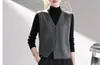 Chal rojo de alta gama con cuello en V, una prenda exterior elegante para mujer, perfecto para otoño, disponible en tallas grandes para cubrir el abdomen, con un diseño único de cuello en V