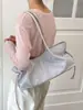 Bolsa Tote de Viagem Leve Nova Primavera/Verão 2026 Design de Nicho Personalizado Bolsa de Ombro de Grande Capacidade para Mulheres Bolsa de Mão