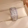 RAKOL Amazon Más Vendido Anillo de Zirconia Pavimentado de Tres Capas Diseño de Flor de Espiga de Trigo Hoja Anillo de Banquete de Lujo Ligero para Mujer