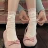 Meias de Verão de Renda com Laço Estilo Bailarina Miu para Mulheres Meias de Renda Brancas de Meia Panturrilha Listradas Meias Felpudas