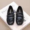 Zapatos de Cuero Plateados con Moño para Niña 2026 Nuevo Estilo Verano y Otoño Zapatos para Niños de Punta Cuadrada Baja Zapatos de Moda para Niñas Zapatos de Princesa