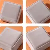 Al por Mayor en Stock Caja de Joyería de Tela de Felpa Media con Esquinas Redondeadas de Grado Alto Multicolores Caja de Embalaje para Accesorios de Anillos y Collares Suministro Directo del Fabricante
