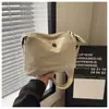 Bolso Pequeño Cuadrado Ligero Bolso de Hombro Casual Simple para Mujer 2024 Nuevo Tres Capas Gran Capacidad Color Puro Bolso Cruzado para Viajes