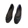 Novos Produtos para o Início da Primavera Sapatilhas Baixas com Estampa de Leopardo Retrô e Laço para Mulheres, Novo Modelo 26, Sapatos de Salto Plataforma Oculta para Aumento de Altura para Uso Externo.