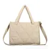 Nova Bolsa Tote Feminina Satchel Amazon com Compartimento Grande Xadrez Zíper Bolsa de Mão Adequada para Viagem e Trabalho