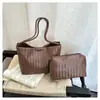 Nova bolsa de ombro retrô tecida 2026, bolsa de mão estilo cesta em couro PU macio, bolsa tote, bolsa para o dia a dia e bolsa para mamãe