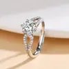 Anillo de Diamante Carat D Color Doble Anillo Clásico de Seis Garras, Lujo Accesible y Moderno Grupo de Doble Anillo Anillo de Diamante con Incrustaciones de Diamante Anillo de Compromiso