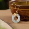 Colgante de jade hetiano natural chapado en oro y plata esterlina S925 con hebilla de seguridad de hoja de bambú simple retro para mujer