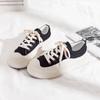 Zapatos de lona FCS de cabeza grande para mujer 2022 nuevos primavera y verano nicho zapatos blancos y negros ins originales de suela gruesa zapatos de calle zapatos de plataforma de moda para mujer