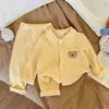 Conjunto de pijama infantil unissex com gola de lapela, novo conjunto de pijama xadrez de desenho animado de manga longa, conjunto de duas peças moderno