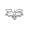 Anel de Coração com Flor e Pérola de Luxo Leve e de Alta Qualidade para Mulheres Estilo Ins Design de Nicho Diamante Cintilante Zircônia Anel de Estilo Frio