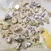 LZ Mismo Estilo Serie Palacio Rococó Joyería para Uñas de Aleación Lujo Ligero Colgante de Perla Buchelati Accesorios para Uñas