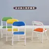 Silla de puente para niños, disponible en stock, suministro directo, silla plegable para dormitorio, silla de computadora para estudiantes, silla de comedor minimalista moderna.