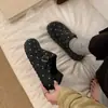 Sapatilhas plataforma de bolinhas estilo francês para mulheres, nova coleção outono 2026, com tiras de fivela em couro, design casual estilo Birkenstock, sapatos femininos versáteis e confortáveis