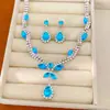 Aretes y collar de zirconita con incrustaciones de diamantes en forma de gota de agua, lujo ligero, cadena versátil para la clavícula, exquisito conjunto de joyería personalizado de nicho