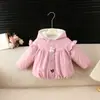 Nueva ropa de abrigo para otoño e invierno: Moda, versátil y adorable diseño de orejas de conejo con forro de felpa y grosor añadido, perfecto para bebés niñas