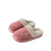 Pantuflas de algodón con suela gruesa para mujer, nuevo estilo otoño/invierno 2026, protectoras para interior, engrosadas y forradas de felpa, cálidas, y con diseño de punta cerrada.; también disponible para hombres