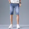 2026 Nuevos Shorts de Mezclilla Ligeros de Colores Claros de Verano para Hombre, Shorts Rectos Sueltos de Cinco Puntos, Pantalones de Verano de Longitud Media para Hombre