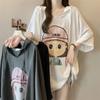 Camiseta com Capuz Estampada de Desenho Animado Tamanho Plus Size Manga Curta para Mulheres Verão 2025 Nova Solta Cobertura Visual Emagrecedor Gordura mm Tops para Mulheres