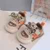 Otoño 2026 Nuevos Zapatos para Niños Suela Blanda Zapatos de Bebé Superficie de Cuero Zapatos Deportivos Zapatos para Caminar para Niños Pequeños Zapatos Individuales para Niños