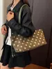 Bolso de Mujer de Lunares de Alto Valor 2026 Otoño Nuevo Moderno Bolso de Hombro Único y de Mano Ligero Versátil Bolso Tote de Gran Capacidad