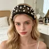 Diadema con lazo a juego para mujer, horquilla negra de alta gama con forma de cráneo, pinza para el pelo con perlas, accesorios para el cabello de alta gama para mujer