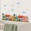 M21683 Múltiples Pegatinas de Pared Coloridas Temáticas de Pueblo de Cuento de Hadas Fantástico para Sala de Estar, Dormitorio, Pared de Fondo del Hogar, Pegatinas de Pared Autoadhesivas