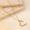Collar de Acero de Titanio de Nuevo Estilo para Mujer, Resistente a la Decoloración, Chapado en Oro de 18 Quilates, Gama Alta, Lujo Ligero, Nicho, Cadena Versátil para Clavícula