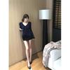 Camiseta Azul Sexy de Manga Larga con Cuello en V para Mujer en Otoño Camisa Básica Ajustada a la Cintura con Top de Pura Pasión No Es bottomy