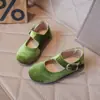 Sapatos Mary Jane de couro para meninas, estilo primavera e outono, sapatos de princesa com sola macia em camurça, sapatos baixos simples para crianças em vermelho, verde e amarelo