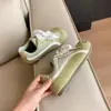 2026 Nuevo Otoño Estilo Coreano Casual Deportivo Versátil Cómodo Suela Suave Zapatos de Tabla Super Atractivos Kiwi Zapatos de Entrenamiento Alemanes