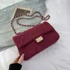 Versátil y a la moda, bolso tote de nicho de gran capacidad, nuevo bolso de hombro acolchado con cadena, bolso cruzado de alta gama estilo Chanel
