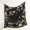Elegante Lenço de Seda com Estampa de Ameixa Verde para Mulheres, Lenço Quadrado Grande de 90cm, Xale Quente de Sarja de Seda Sintética Cetim, Xale da Moda