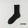 Meias Masculinas Zhuji, Meias de Algodão Meia-Perna, Meias Longas Finas de Verão Antibacterianas 10A, Meias Esportivas Absorventes de Suor Preto e Branco, Resistentes a Odores