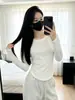 Camiseta básica de cuello redondo para mujer, diseño ajustado para otoño e invierno con dobladillo en forma de U, top interior con hombros normales, camiseta de manga larga a la moda para chicas modernas