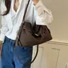 Bolso de gran capacidad con un estilo relajado para mujer, nuevo y elegante bolso de hombro para el día a día 2026, bolso de mano tipo Boston de alta gama