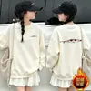 Roupa Infantil Meninas Outono Inverno Plus Veludo Novo Estilo Gatinho Espiando Tendência Cool Roupa Infantil Esportiva Versátil Moletom Crianças Médias e Grandes Top Tendência