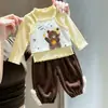 Conjunto de Outono Estilo Coreano para Meninas Infantis Bebês Estilo Fofo Estampa de Desenho Suspensório Renda Calça Casual Conjunto de Três Peças