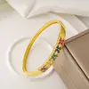 Novo Bracelete Dourado Banhado a Cobre com Flor de Zircônia Colorida, Bracelete Joker Fofo, Outlet de Fábrica