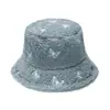 Sombrero de cuenca nuevo transfronterizo para mujer otoño e invierno europeo y americano casual sombrero cálido bordado de mariposa de lana de cordero sombrero de pescador comercio exterior para mujer