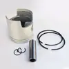 Motor Fuera de Borda Modelo Antiguo de 2 Tiempos 40 Caballos de Fuerza Hélice Pistón Anillo de Pistón