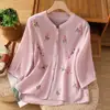 Nuevo top de estilo chino de lujo ligero para mujer, nueva llegada de verano, muy bordado, favorecedor de la figura, artístico y vintage, corte holgado, blusa de manga de tres cuartos
