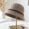 Nuevo gorro de punto de bloques de color para otoño para mujer, elegante y versátil, sombrero tipo cubo simple, estiloso y moderno, sombrero de pescador con protección solar y a prueba de viento