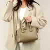 Bolso de Mano para Mujer 2026 Nuevo Bolso Boston Simple para Madre de Mediana Edad Bolso de Gran Capacidad de Cuero Suave Bandolera
