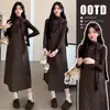 Conjunto de Maternidad Otoño/Invierno Nuevo Vestido Chaleco de Lunares Top Base de Cuello Alto Conjunto de Dos Piezas Chal con Lazo Cubre Vientre Adelgazante